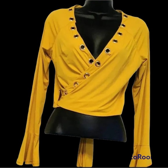 Crossbody of Gold - Picture 2 of 2